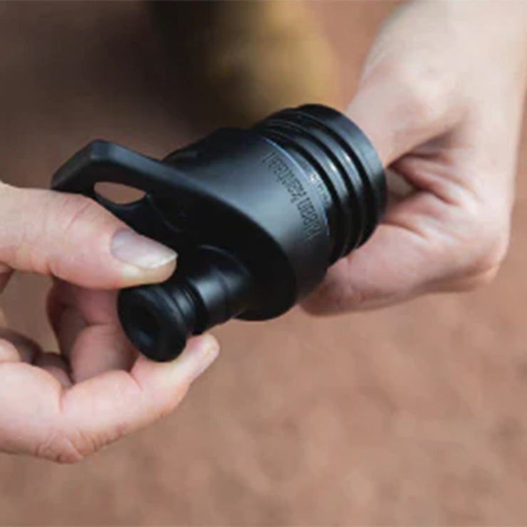 classic-sport-cap-g4 sport_cap_maintenance_kit_pull_valve_out_lifestyle.jpg