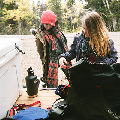 64oz-classic-with-loop-cap-x2 64oz_insulated_classic_backpackers_tailgate_square.jpg