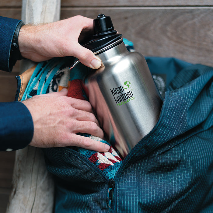tkwide-chug-cap-t8 K64TKWSSL-BS-Chug-Cap-Out-of-Duffle_lifestyle.jpg