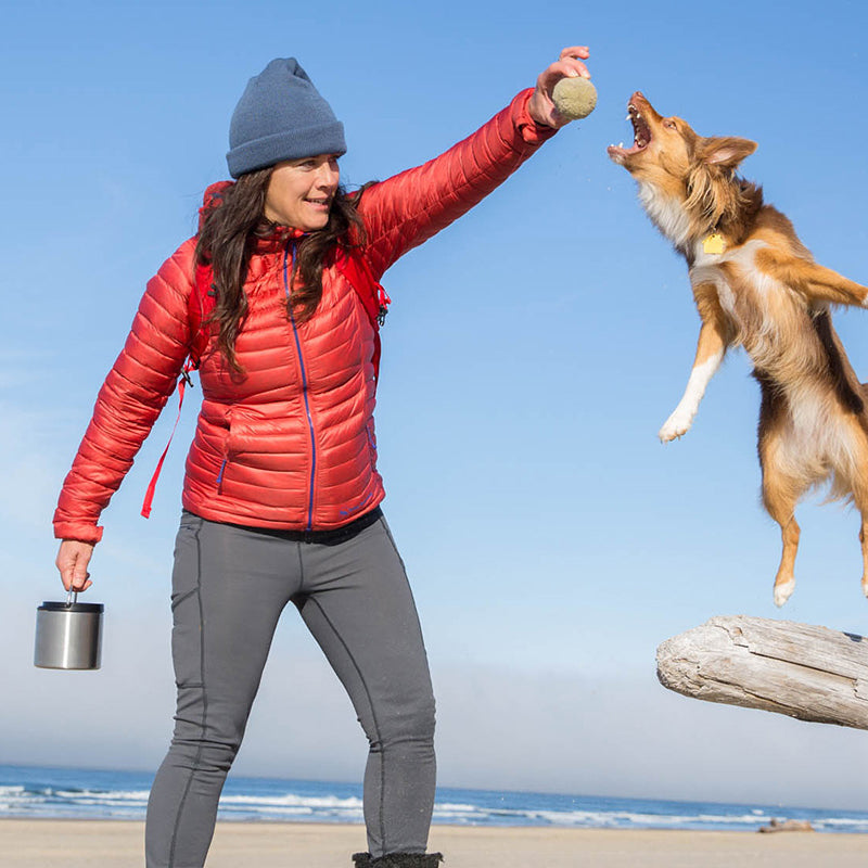 32oz-tkcanister-food-container-c0 food_canister_32oz_girl_beach_dog_jump_square.jpg