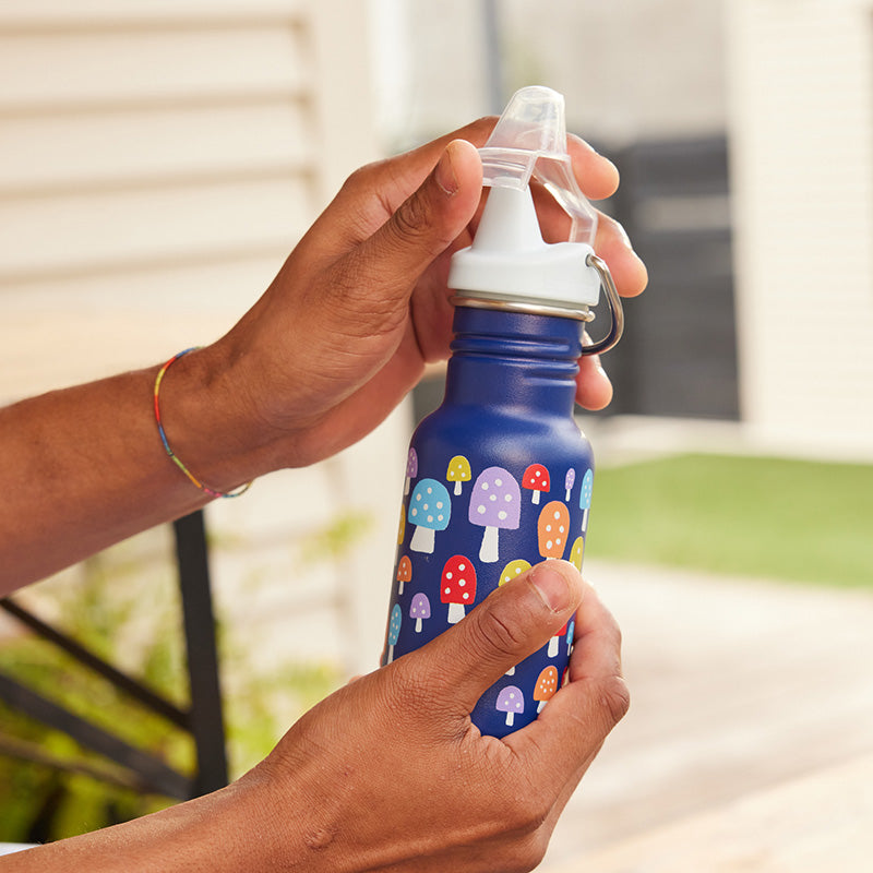 12oz-kid-s-classic-sippy-u2 kid_sippy_12oz_closeup_dustcover_square.jpg